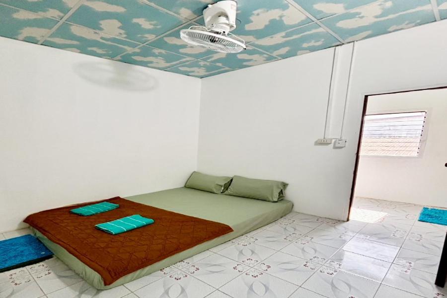 I Daa Pra-Ea Guesthouse เกาะลันตา ภายนอก รูปภาพ